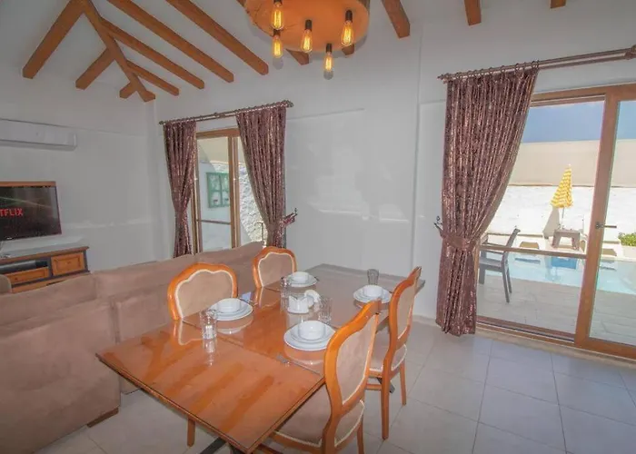 Likya Labis 2+1 Villa, Oezel Havuzlu, Βίλα Φετιγιέ