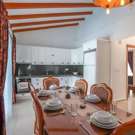 Likya Labis 2+1 Villa, Oezel Havuzlu, Вилла Фетхие