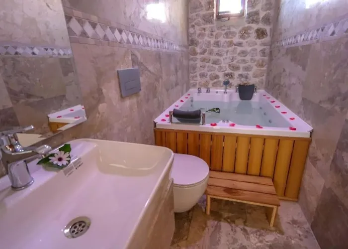 Likya Labis 2+1 Villa, Oezel Havuzlu,
